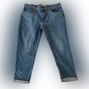Levi's Women’s Boyfriend Jeans size 33